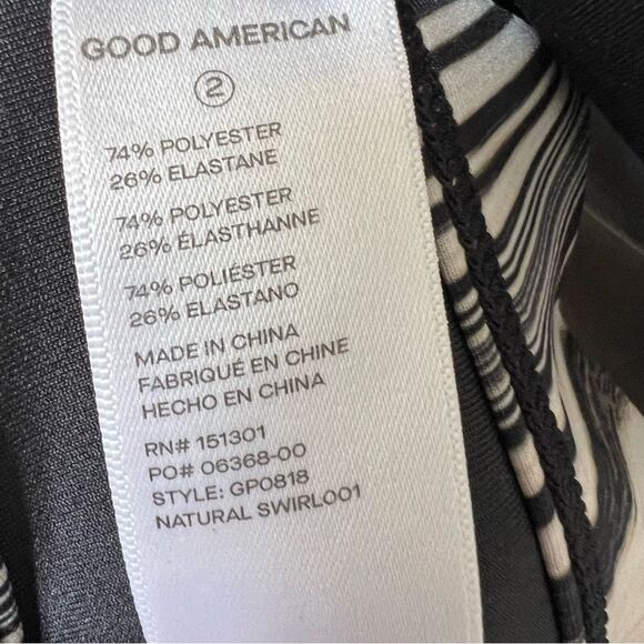 Good American Natural Swirl Kardashian Silky Sports Bracrop Top Halter Bra - Picture 9 of 10